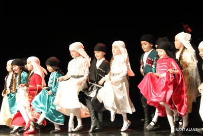 Eskişehir’de “Köklerin Ritmi” Sahnelendi. 1262