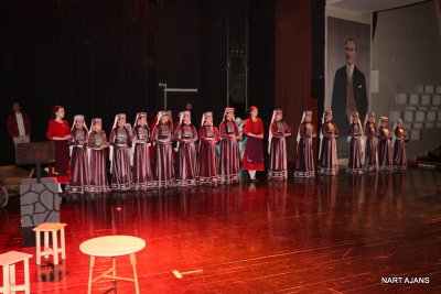 Eskişehir’de “Köklerin Ritmi” Sahnelendi. 1268
