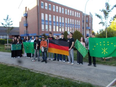 ALMANYADA ADIGE BAYRAK GÜNÜ COŞKUSU: MÖNCHENGLADBACHTA ANLAMLI BULUŞMA 1275