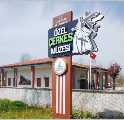 9 Mayıs Uzuntarla Çerkes Müzesi Tanıtım Programı 1277
